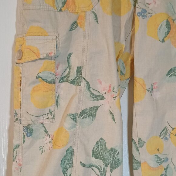 Chicos/Cargo Pants/Womens 0.5P Petite 6/Yellow Lemon Print/Poplin Crop - Picture 4 of 8